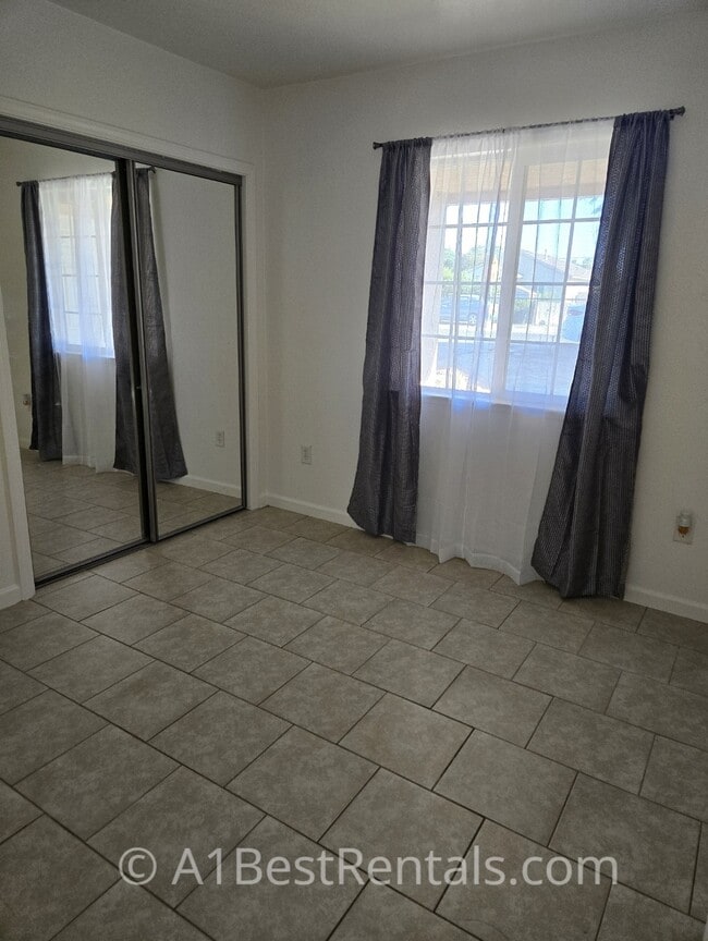 Photo - 801 Imperial Ave
