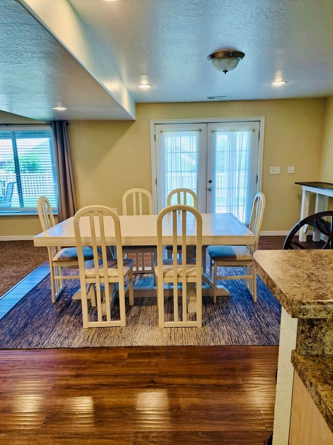 Photo - 334 W Shadow Ridge Dr