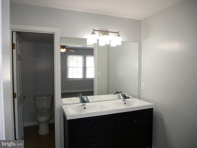 Photo - 12129 Salemtown Dr