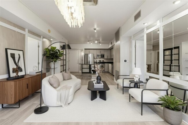 Building Photo - 54 Rainey St Unit 509