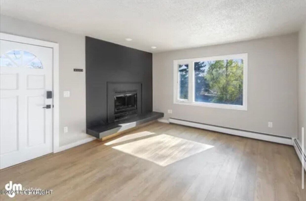 Cozy 2 bedroom in a great location - Cozy 2 bedroom in a great location