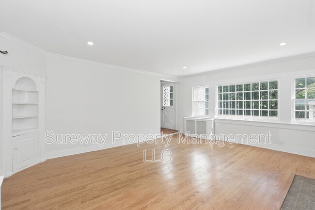 Photo - 4521 Province Line Rd