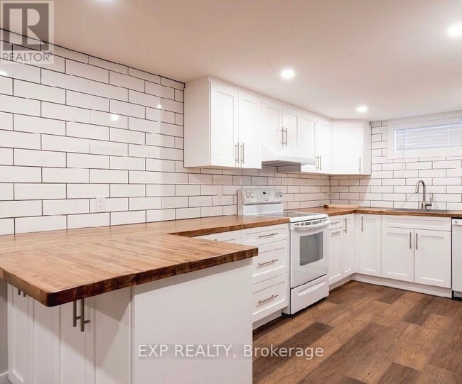 Photo - 393 E 16th St