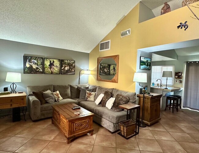 42275 Omar Pl
