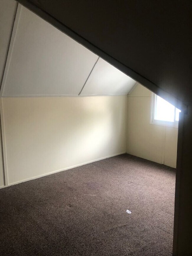 3 Bedroom home in W. Toledo Rental For Rent in Toledo, OH