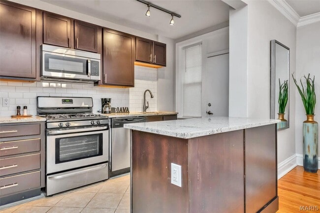 Photo - 7557 Buckingham Dr