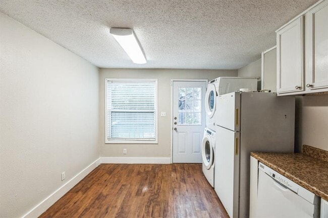 Photo - 20600 Bonanza