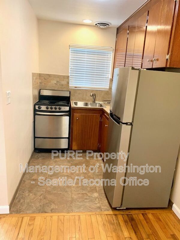 Photo - 3514 Ashworth Ave N Unit #F