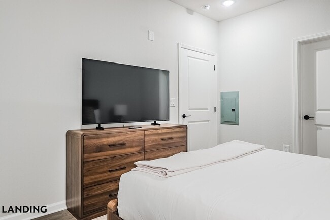 Photo - 1650 Harris Hill Rd Unit 07-7102