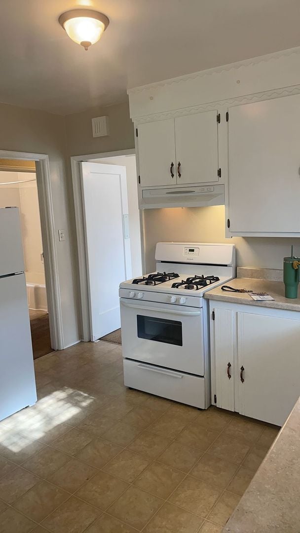 Photo - Cozy and Spacious 2-Bedroom House!