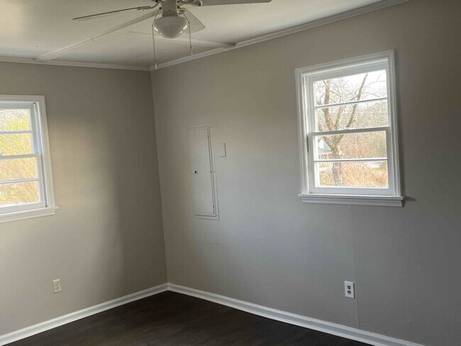 Photo - 8402 Duncan Bridge Rd