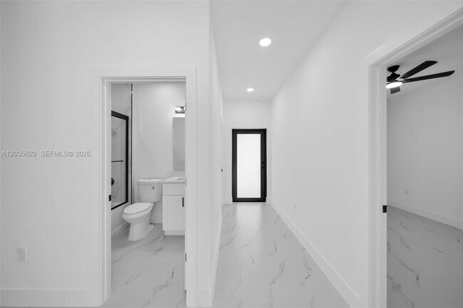 Photo - 4980 Fairway Ct