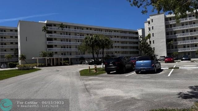 Photo - 2859 Leonard Dr Unidad G-409 Rental