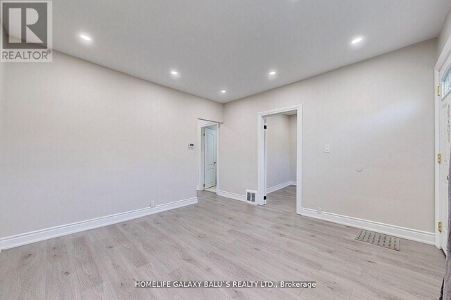 Photo - 287 Olive Ave