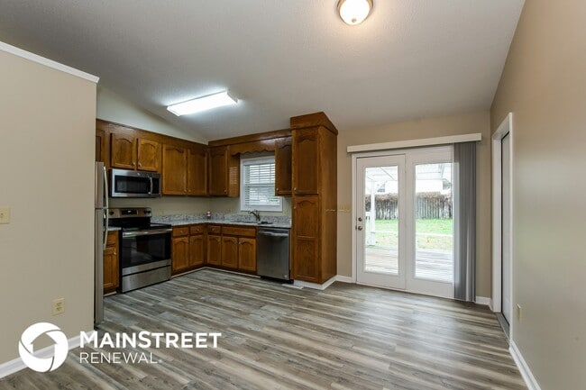 Photo - 604 Powerline Ave