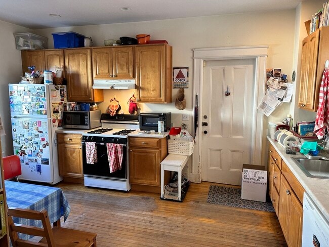 Photo - 84 Walker St Unit 2