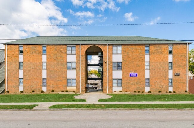 Photo - 100 Chittenden Ave - Student Housing