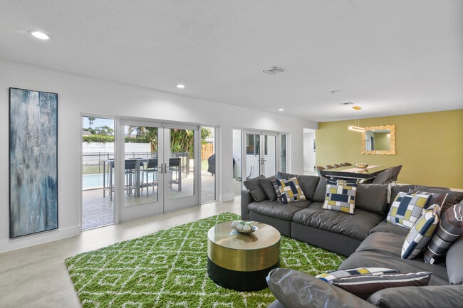 Photo - 3721 N 55th Ave