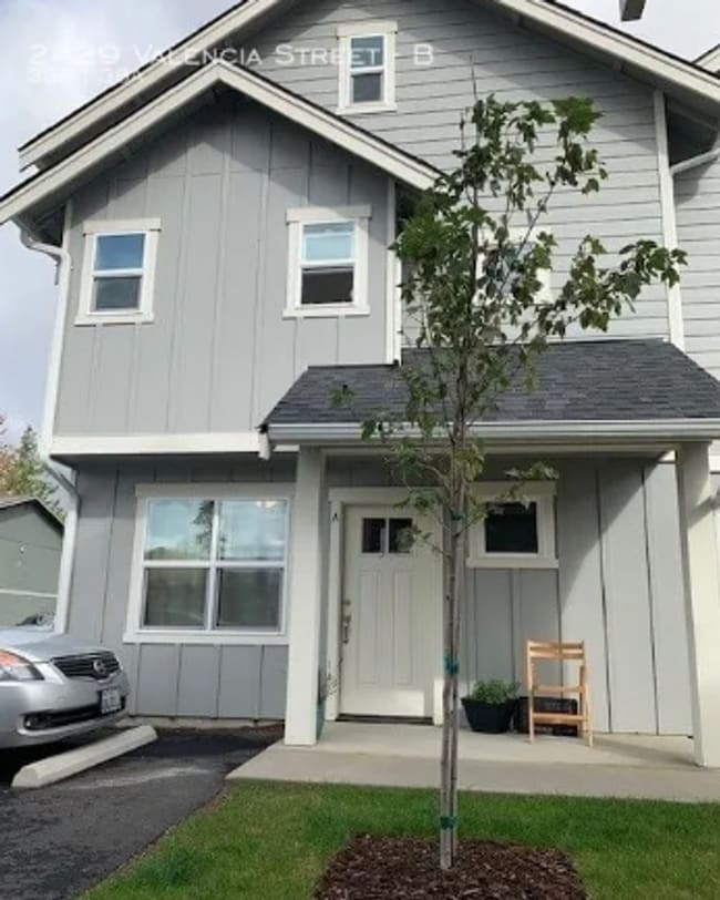 Building Photo - 2429 Valencia St Unit A