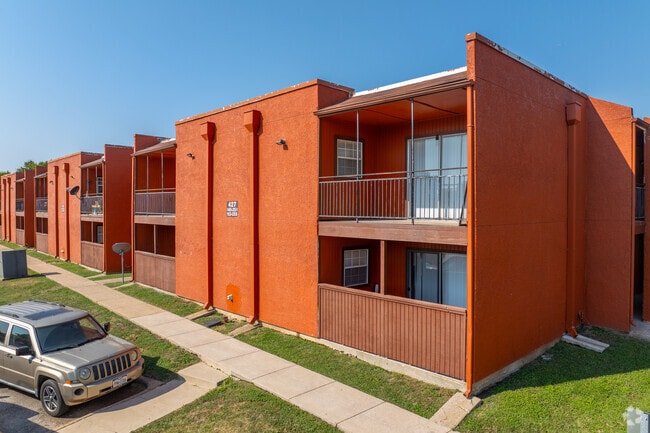 Alternar - Sunset Villa