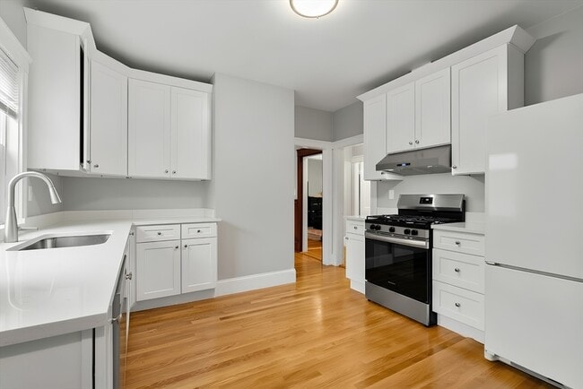 Building Photo - 78 Euston Rd Unit 1