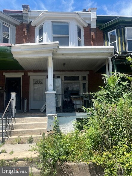 Photo - 231 W Clapier St