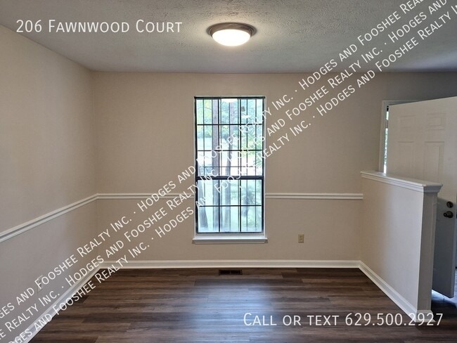 Photo - 206 Fawnwood Ct
