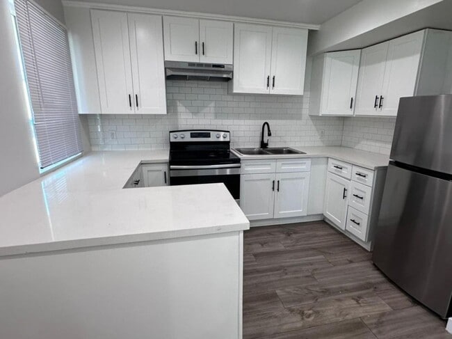 6050 10th Ave Unit 1/2A