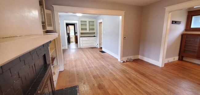 Photo - Spacious 2 Bed 1 Bath in Central Ballard