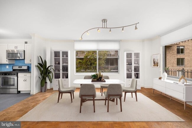 Photo - 4100 Cathedral Ave NW Unit 712