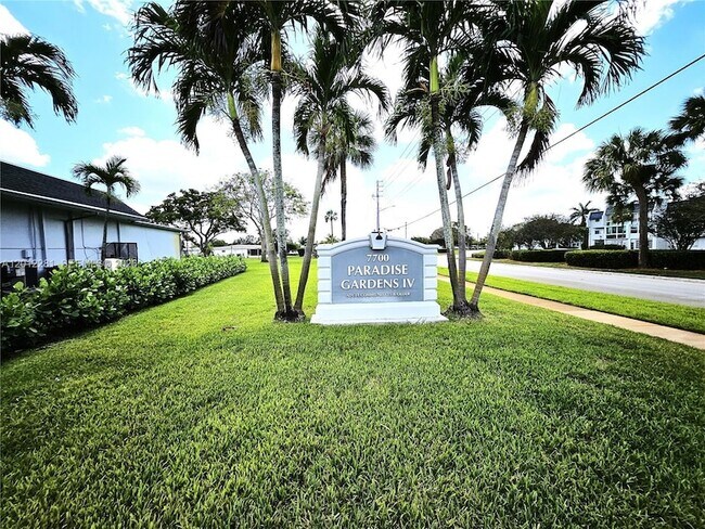 Photo - 1040 NW 73rd Terrace