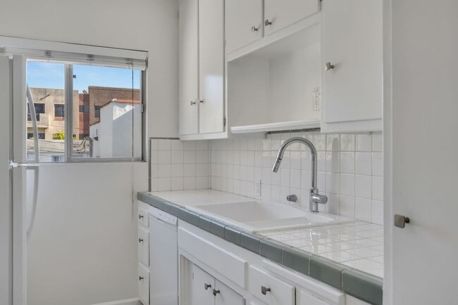 Photo - Gale Drive Luxury Investments Group LLC
