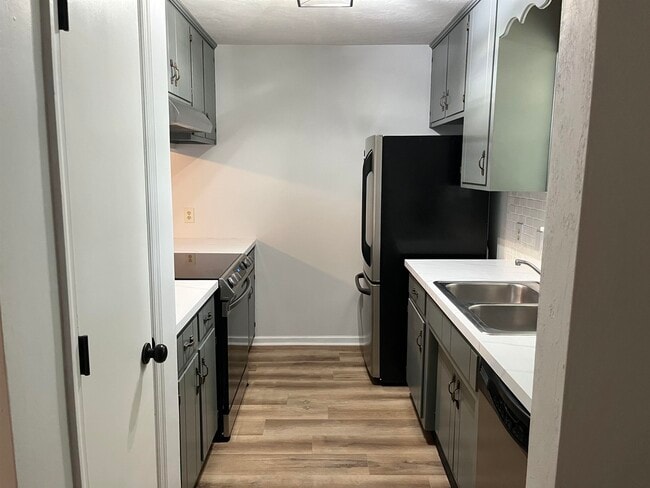 Photo - 2560 Panther Creek Rd