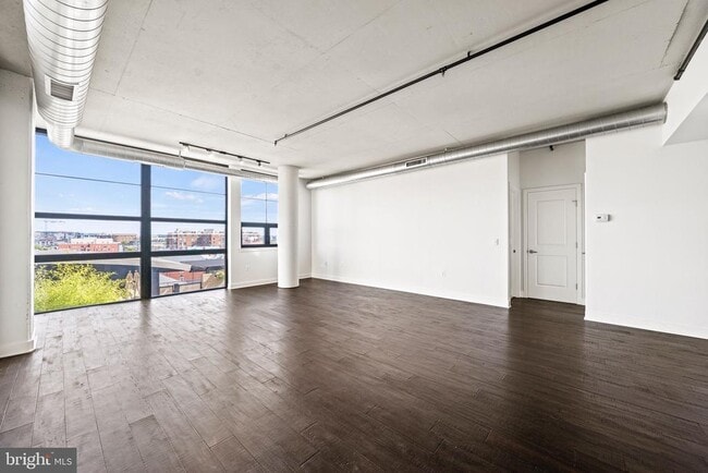 Building Photo - 2125 14th St NW Unit 702