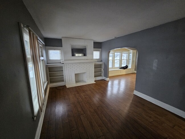 Photo - 4915 E 109th St