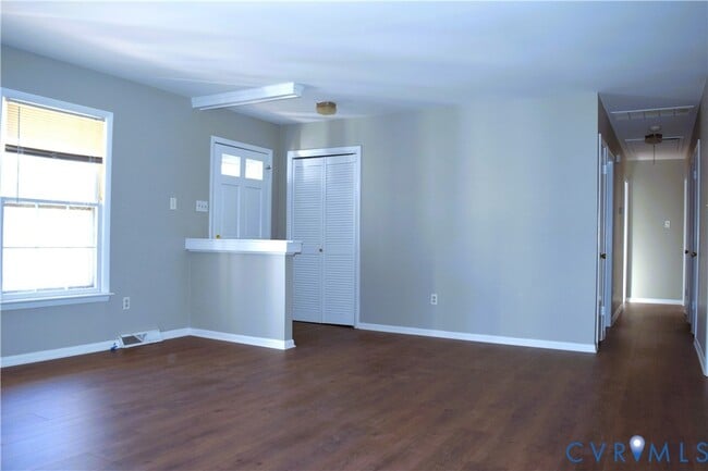 Photo - 2270 Greenfield Dr