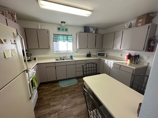 205 S Paseo Del Flag Unit 1