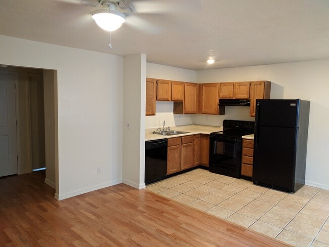 Building Photo - 141 Dublin Ln Unit 000 Rental