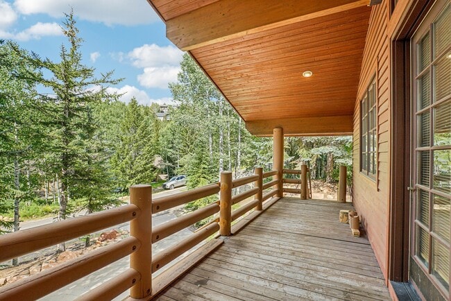 Photo - 3383 Big Spruce Way