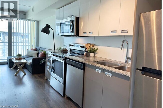 Photo - 257 Hemlock St Unit 301