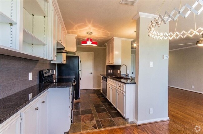 Building Photo - 3845 Ranch Rd 2222 Unit 3 Rental