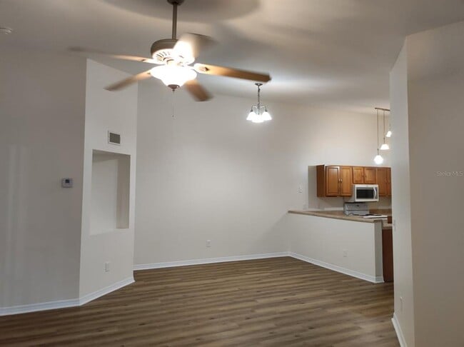 Building Photo - 6019 Scotchwood Glen Unit 201 Rental