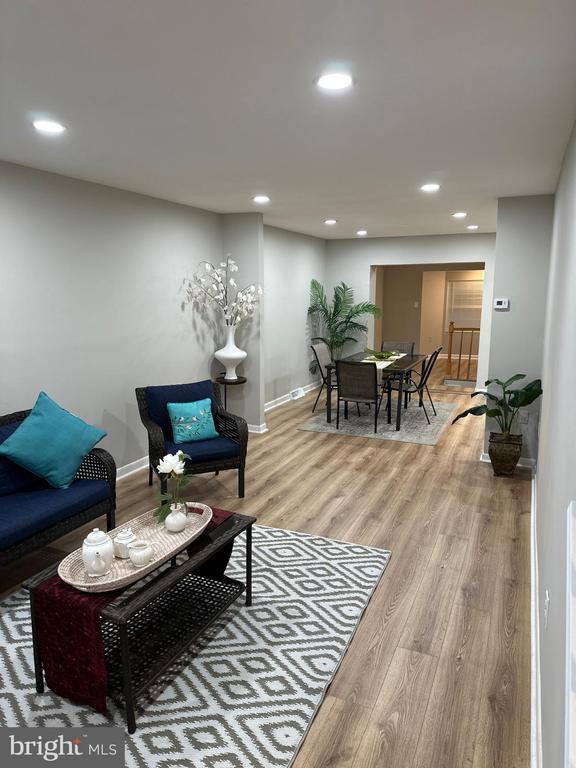 Photo - 6521 Gildar St