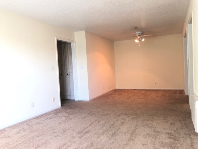 Photo - 1913 W 1st St Unit 3