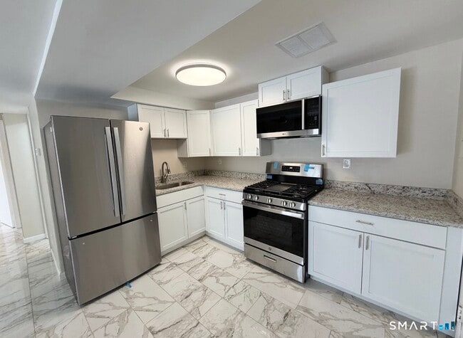 Building Photo - 267 Branford Rd Unit 103