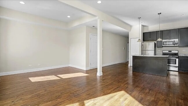 Photo - 4542 S Indiana Ave