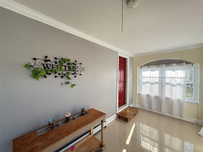 Photo - 610 Laurelton Blvd Unit 2