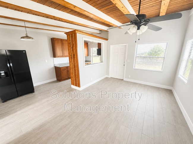 Photo - 1606 S Miramar Ave