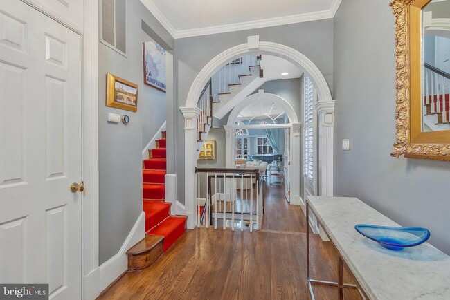 Photo - 3230 Volta Pl NW