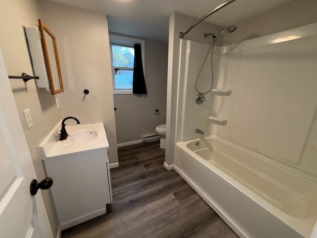 Building Photo - 403 N Monroe St